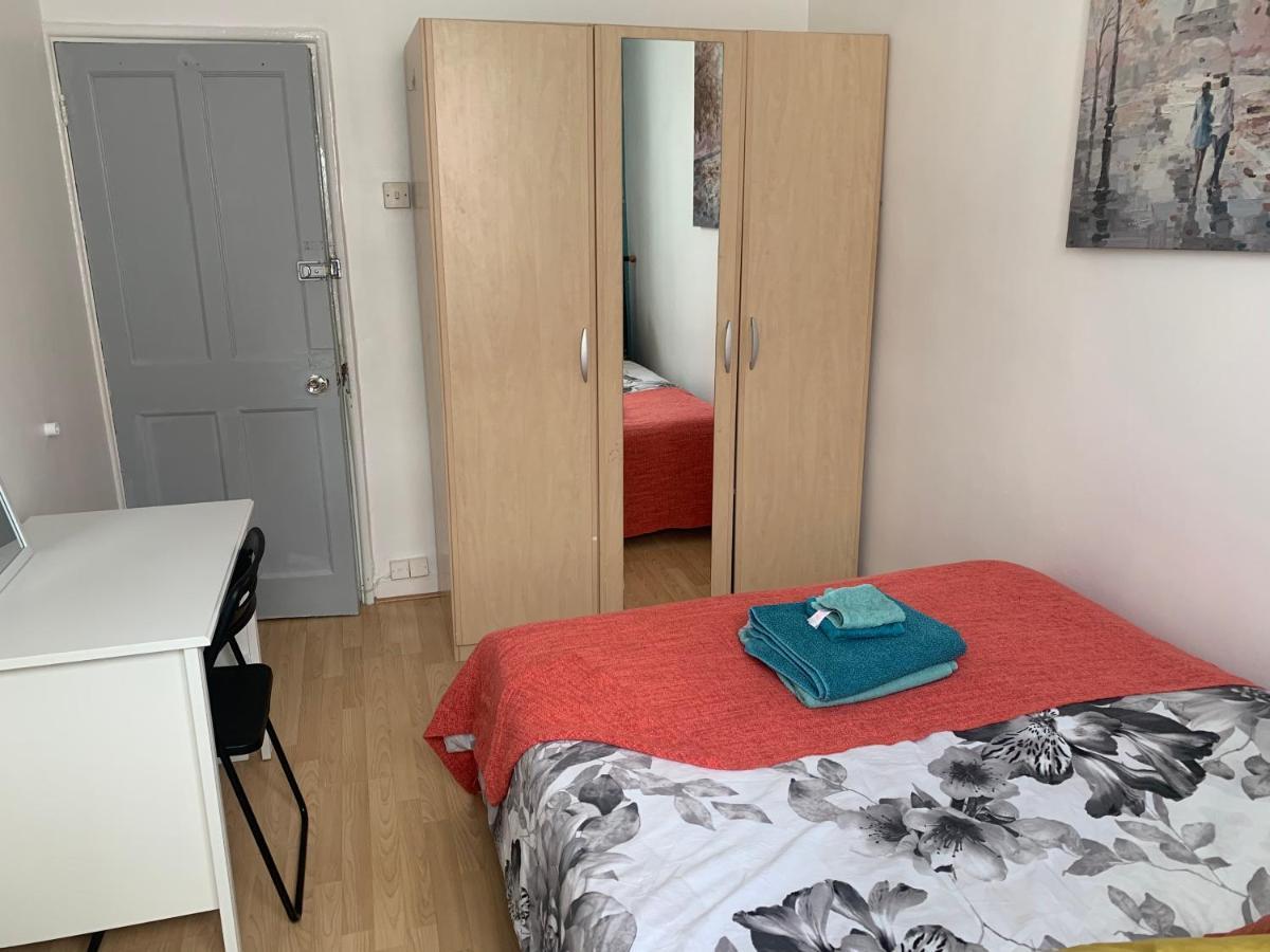 Stunning 3 Bedroom Flat In Stockwell ลอนดอน ภายนอก รูปภาพ